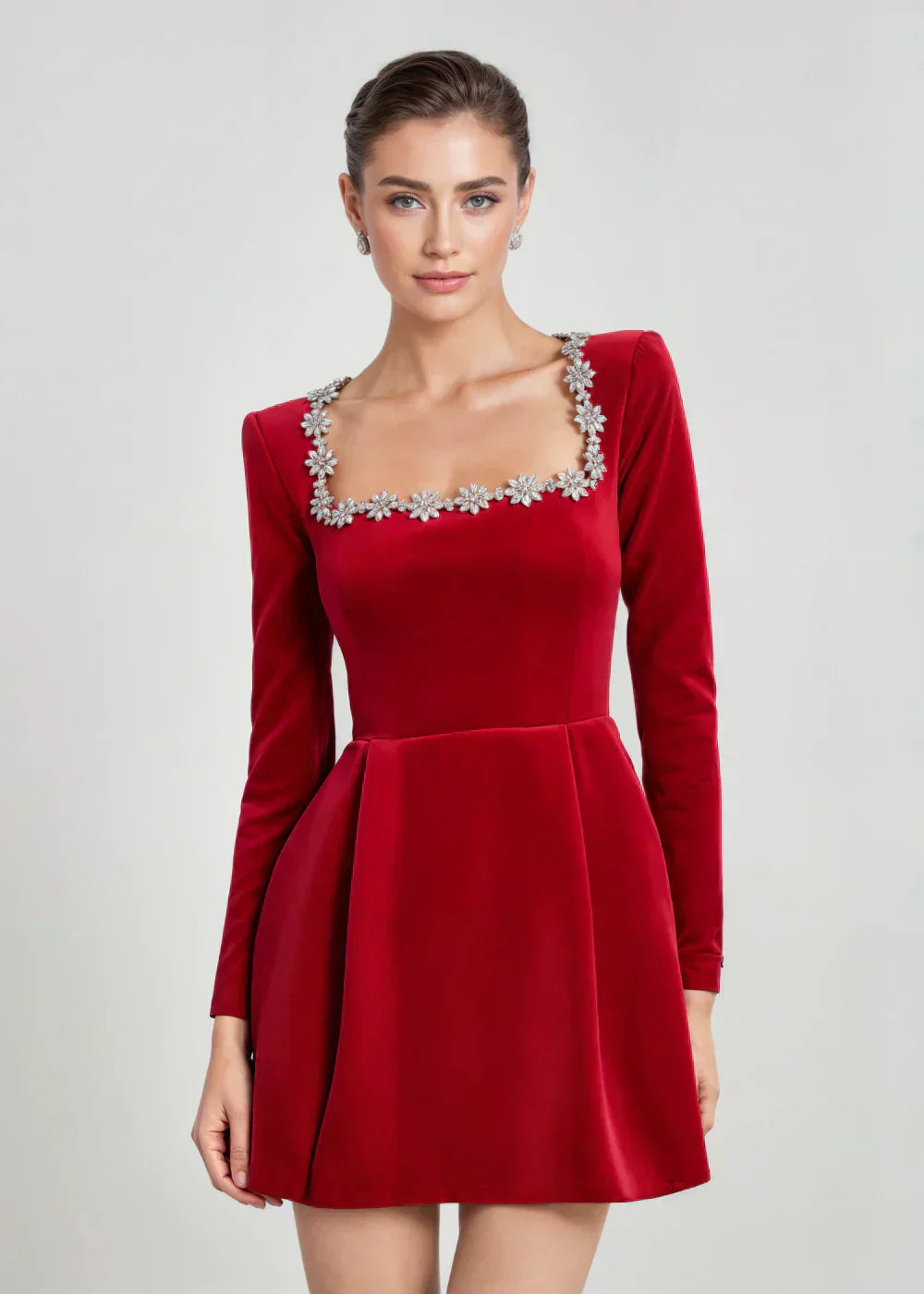 Vera | Kurzes Kleid mit quadratischem Ausschnitt