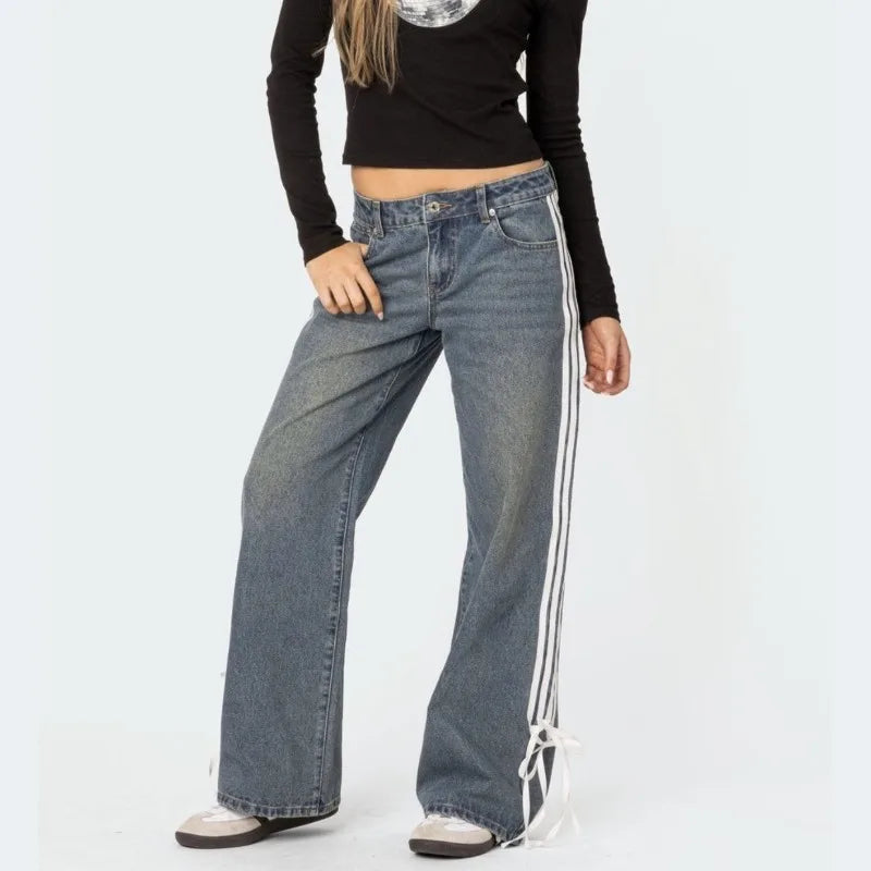 Elga - Jeans Mit Weitem Bein, Seitenstreifen Und Schnürdetails