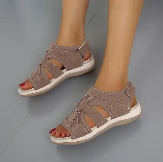 Gertrude – Orthopädische Sandalen